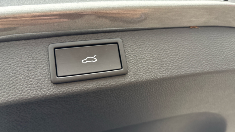 Skoda Karoq 2.0 TSI Sportline 4x4 5dr DSG Petrol Estate